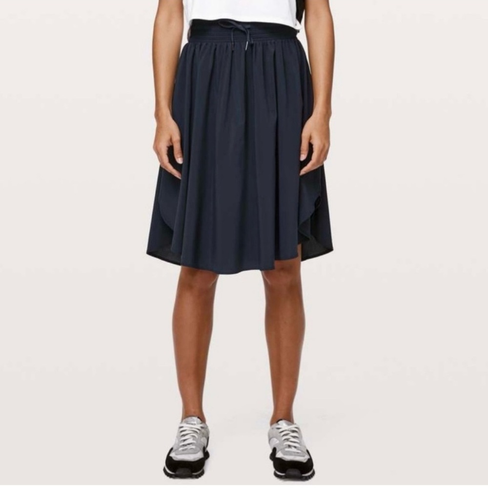 Lululemon The Everyday Skirt Size 4 True Navy TRNV  25012
